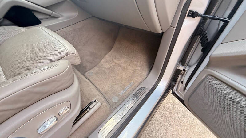 2011 Porsche Cayenne S Hybrid