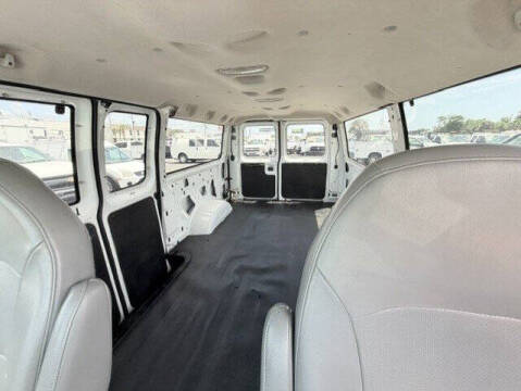 2003 Ford E-Series E-350 SD
