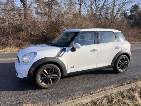 2012 MINI Cooper Countryman for sale at Drivers Choice Auto in New Salisbury IN