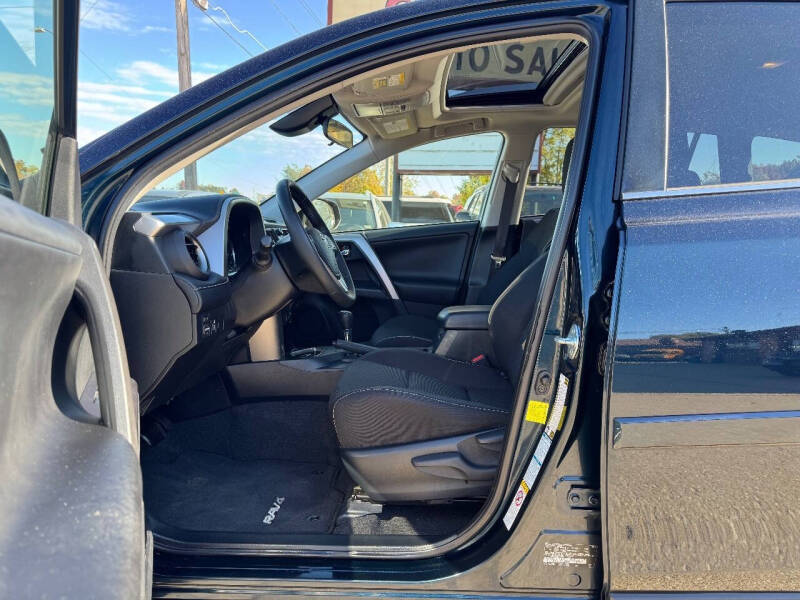 2017 Toyota RAV4 Hybrid XLE