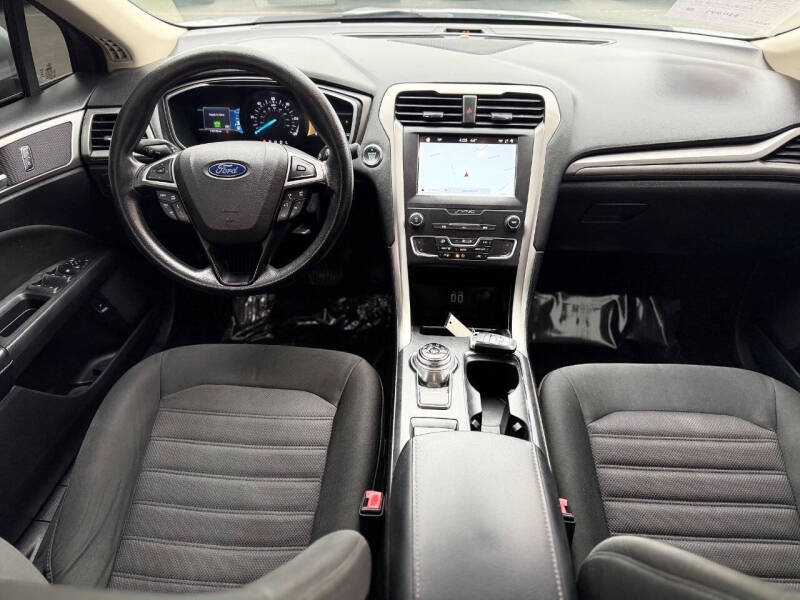 2019 Ford Fusion Hybrid SE