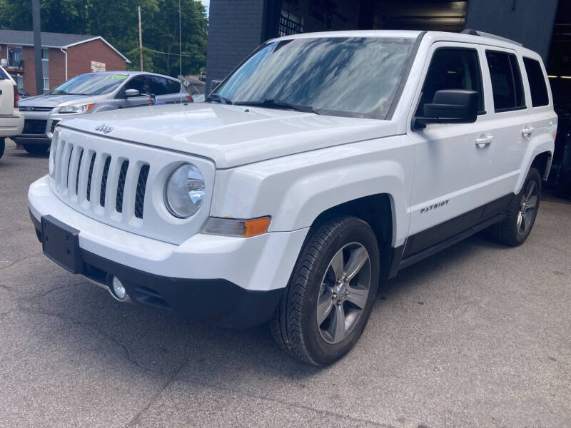 2016 Jeep Patriot for sale at Apple Auto Sales Inc in Camillus NY