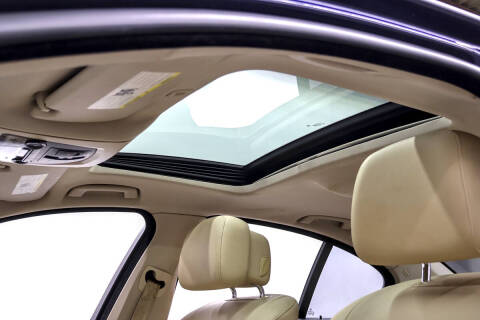 2011 BMW 5 Series 528i