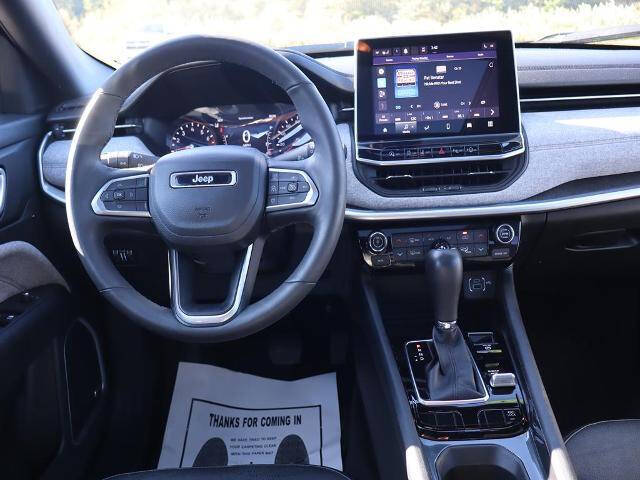 2023 Jeep Compass Latitude Lux