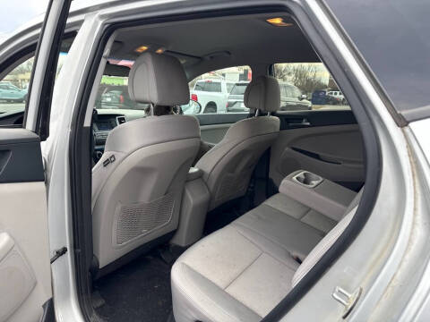 2017 Hyundai Tucson SE