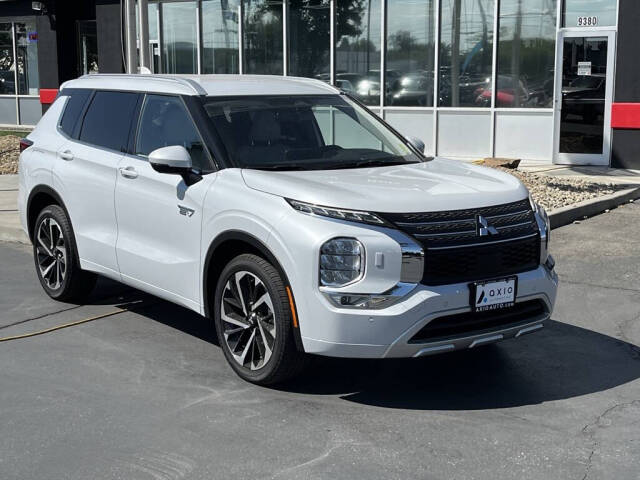 2024 Mitsubishi Outlander PHEV for sale at Axio Auto Boise in Boise, ID