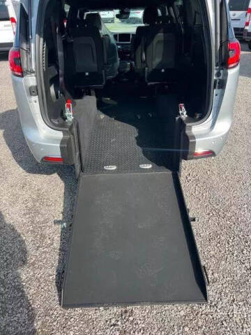 2024 Chrysler Pacifica Touring