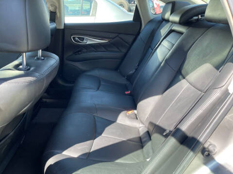 2013 Infiniti M37