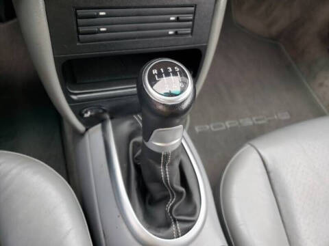 2004 Porsche 911 Carrera