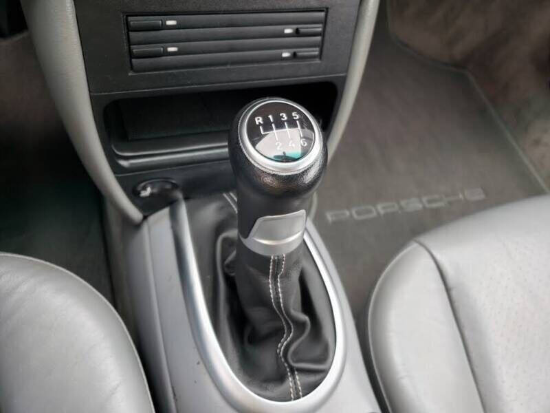 2004 Porsche 911 Carrera