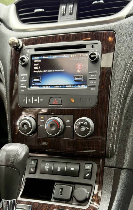 2017 Chevrolet Traverse LT