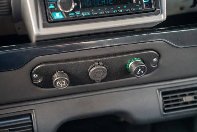 1995 Land Rover Defender 27