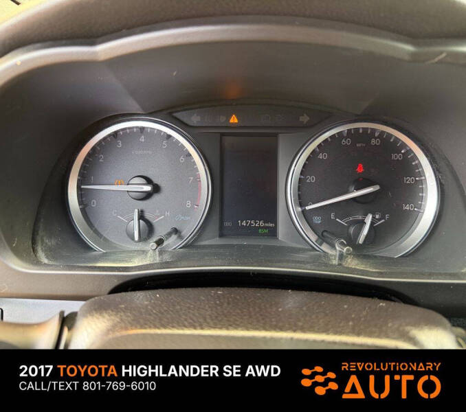 2017 Toyota Highlander SE