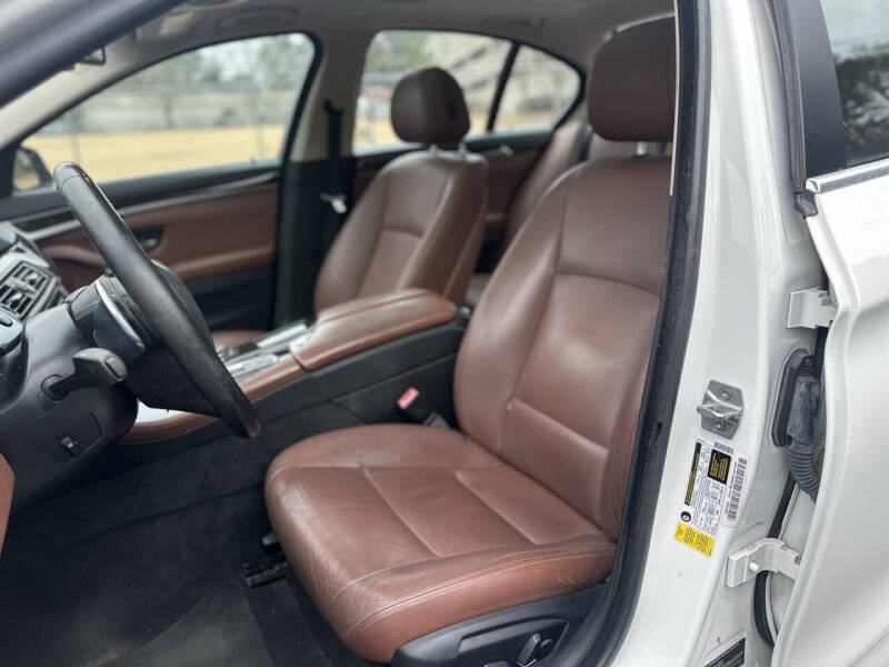 2016 BMW 5 Series 528i