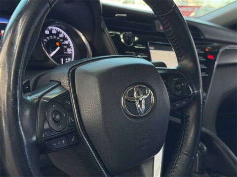 2019 Toyota Camry SE