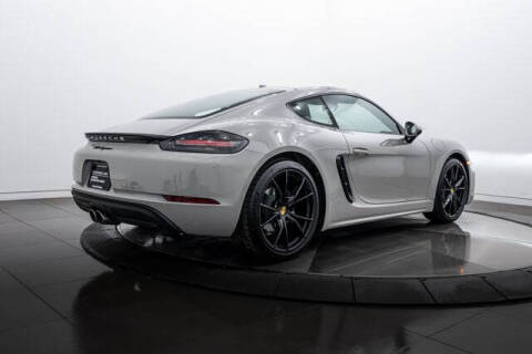 2025 Porsche 718 Cayman