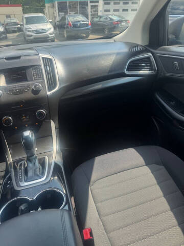 2017 Ford Edge SE