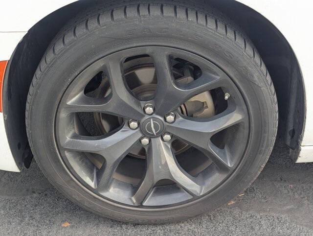 2022 Chrysler 300 Touring