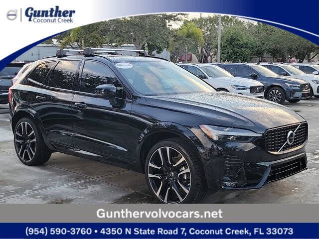 2025 Volvo XC60 B5 Ultra Dark Theme