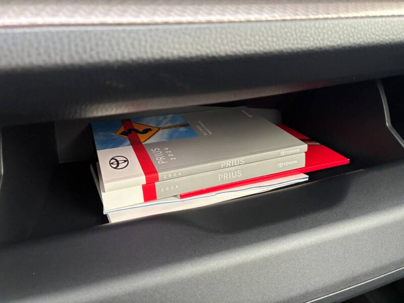 2024 Toyota Prius XLE