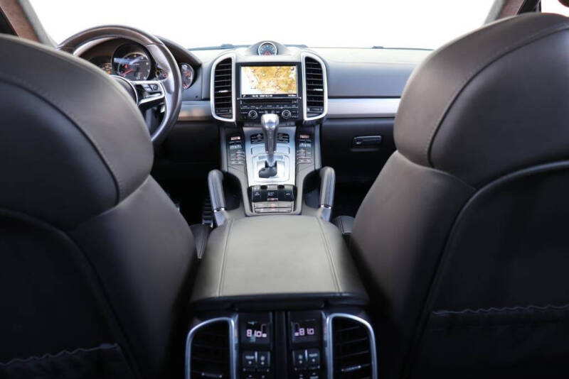 2015 Porsche Cayenne Turbo