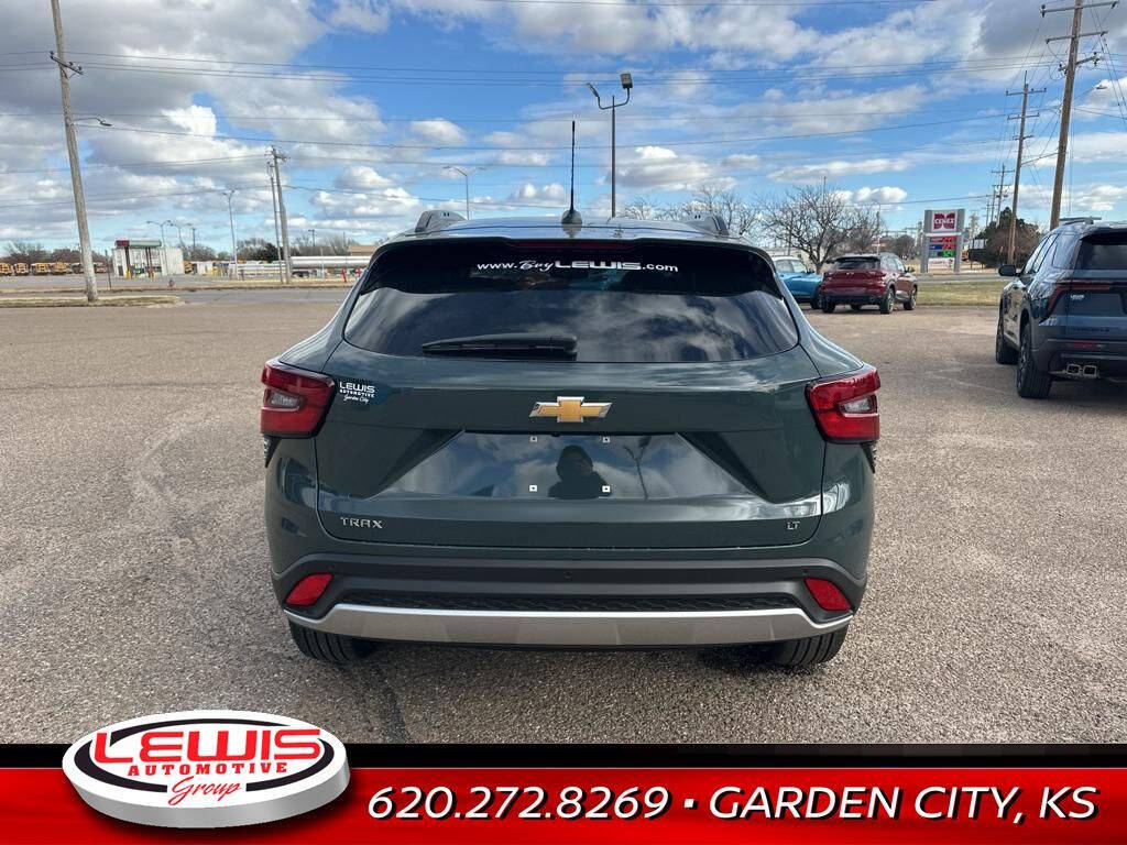 2025 Chevrolet Trax for sale at Lewis Chevrolet of Garden City in Garden City, KS