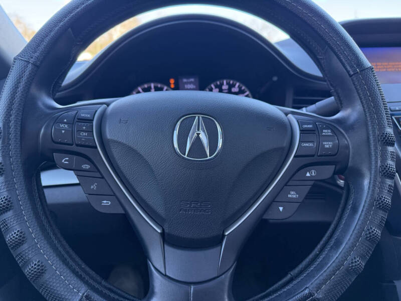 2013 Acura ILX 2.0L w/Tech