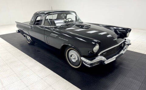 1957 Ford Thunderbird