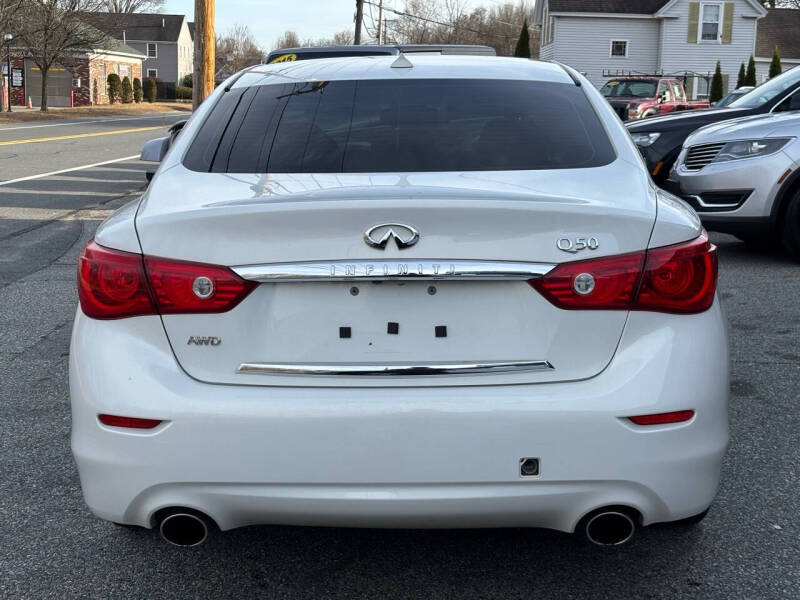 2015 INFINITI Q50 Premium photo 6