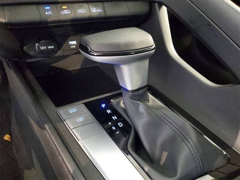 2022 Hyundai Elantra