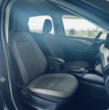 2021 Ford Escape Hybrid SE