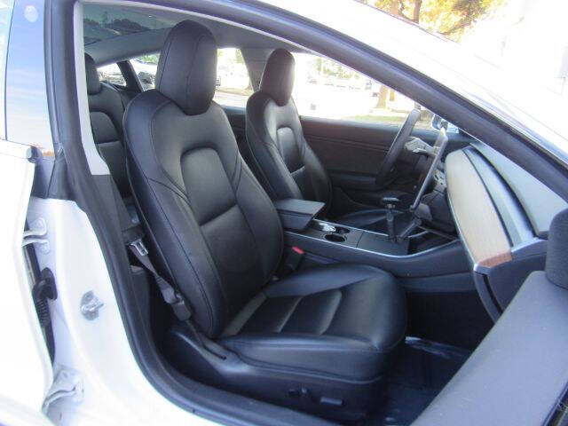 2019 Tesla Model 3 Standard Range