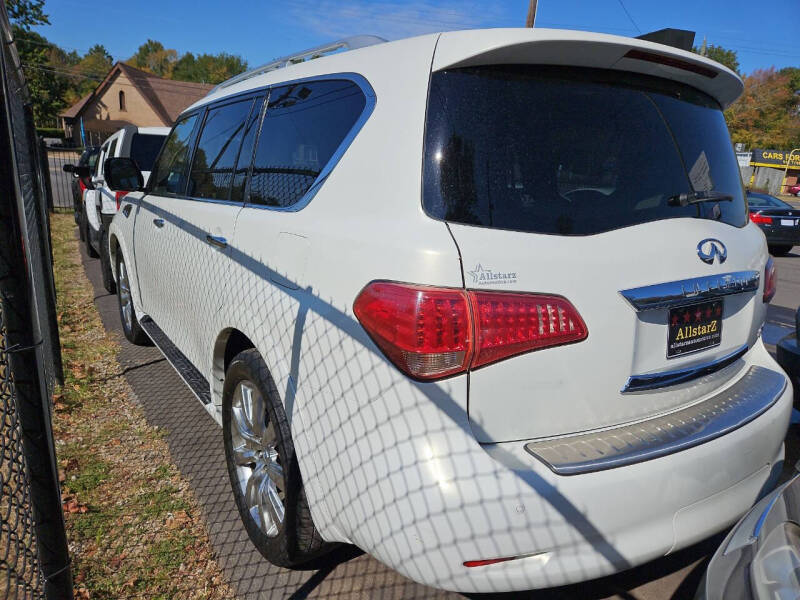 2012 INFINITI QX 56 photo 4