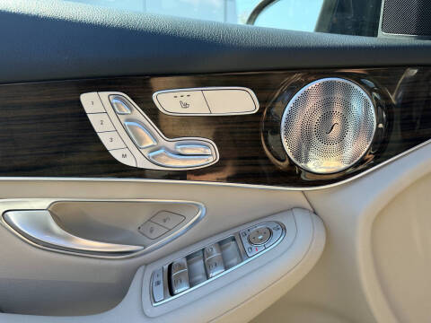 2017 Mercedes-Benz GLC GLC 300 4MATIC