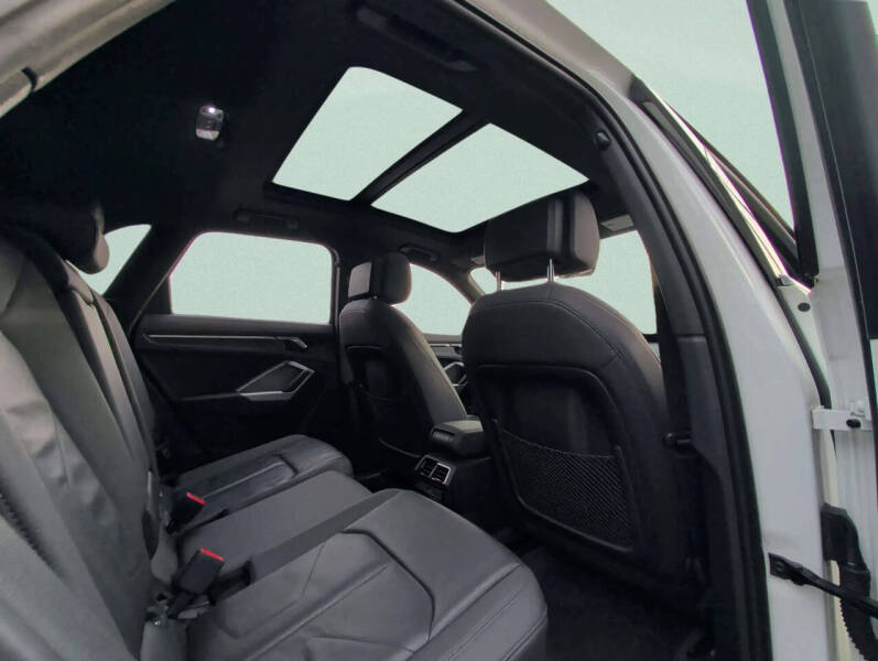 2019 Audi Q3 quattro Premium 45 TFSI