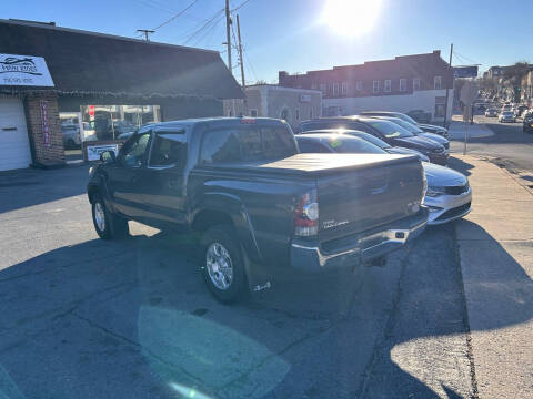 2012 Toyota Tacoma for sale at East Main Rides in Marion VA