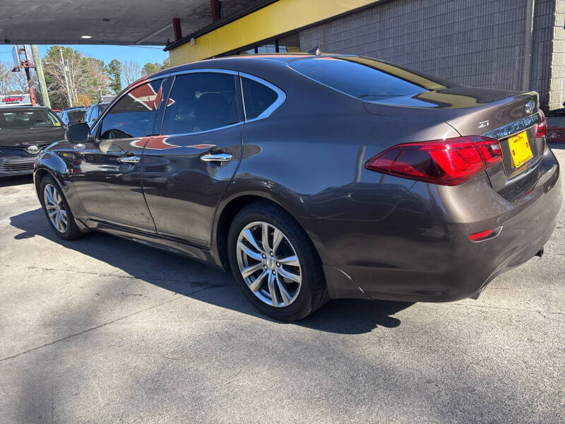 2016 Infiniti Q70 Hybrid