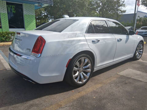 2020 Chrysler 300 C