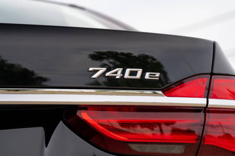 2018 BMW 7 Series 740e xDrive iPerformance