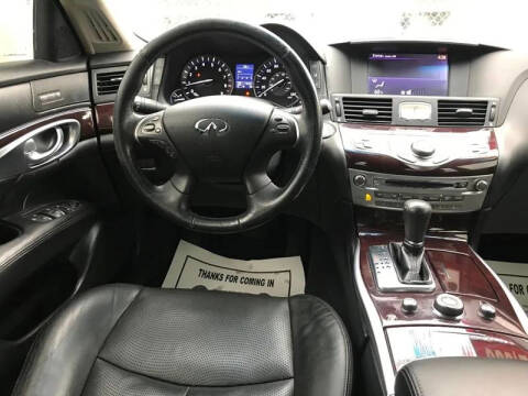 2012 Infiniti M37