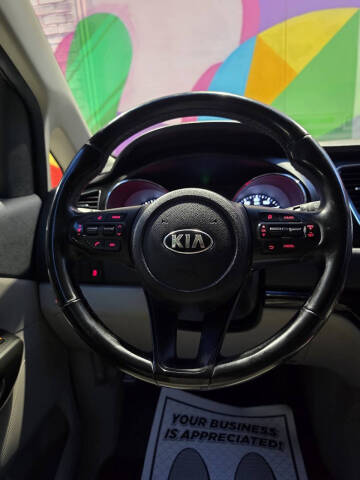 2019 Kia Sedona EX