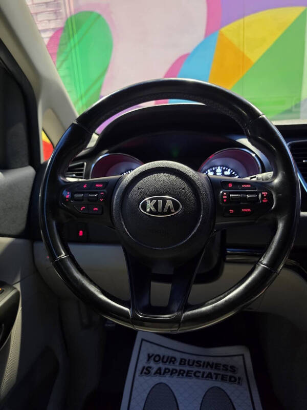 2019 Kia Sedona EX