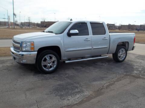 2012 Chevrolet Silverado 1500 for sale at Town & Country Motors in Bourbonnais IL