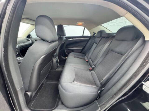 2018 Chrysler 300
