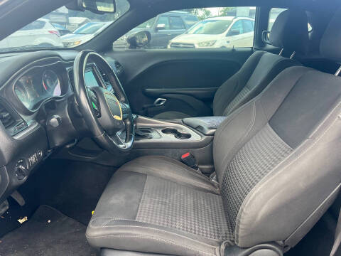 2019 Dodge Challenger SXT