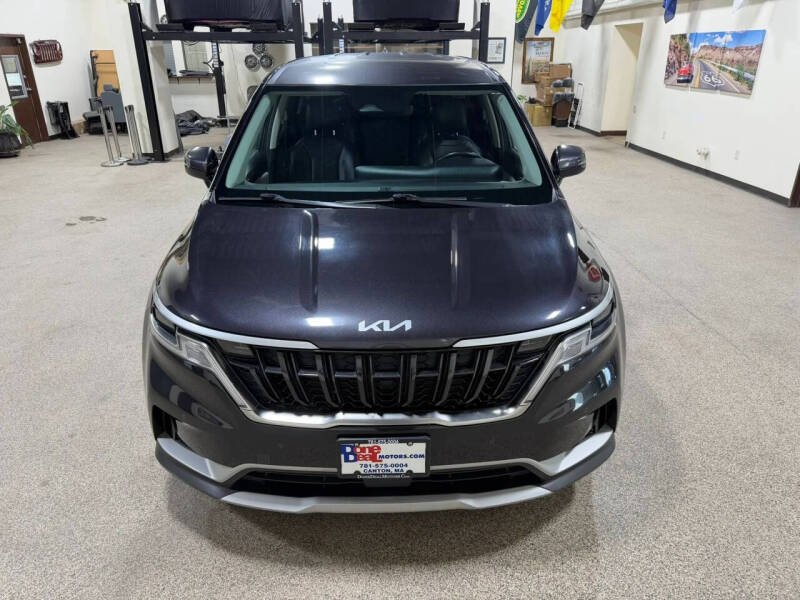 2023 Kia Carnival EX
