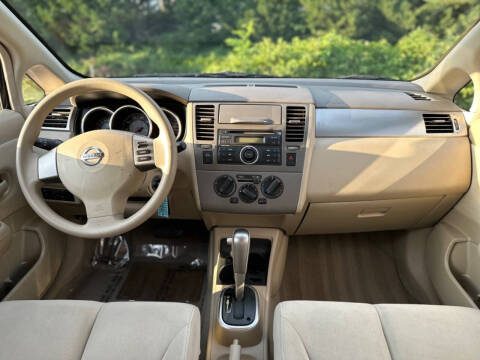 2008 Nissan Versa 1.8 S