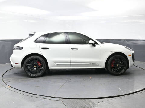 2023 Porsche Macan GTS