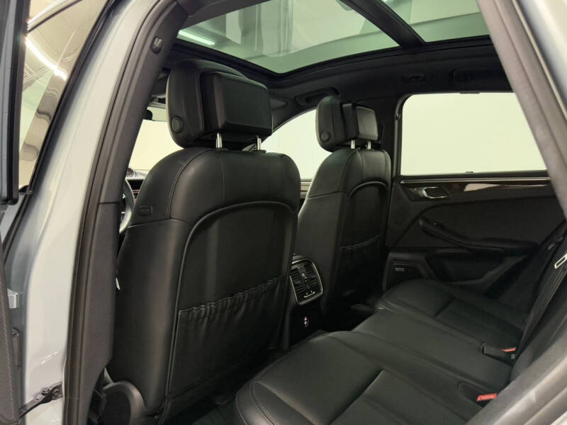 2020 Porsche Macan S