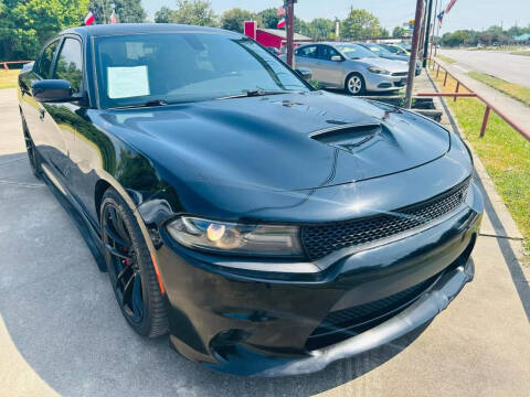 2018 Dodge Charger for sale at CE Auto Sales in Baytown TX